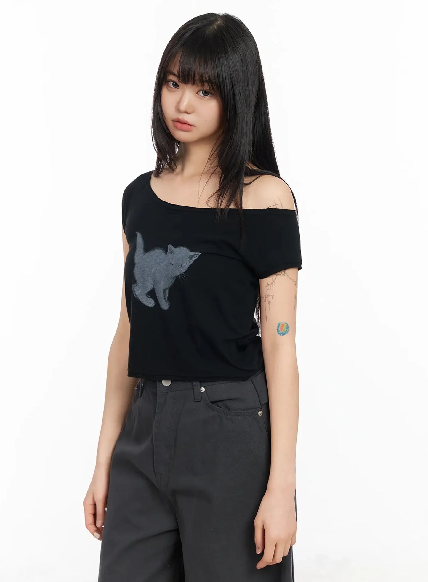 Cat Graphic Off-Shoulder Crop Top IA523