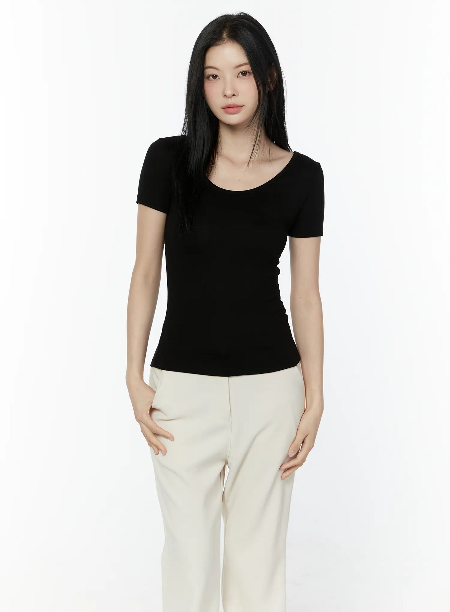Basic Slim Fit Round Neck Tee IU503