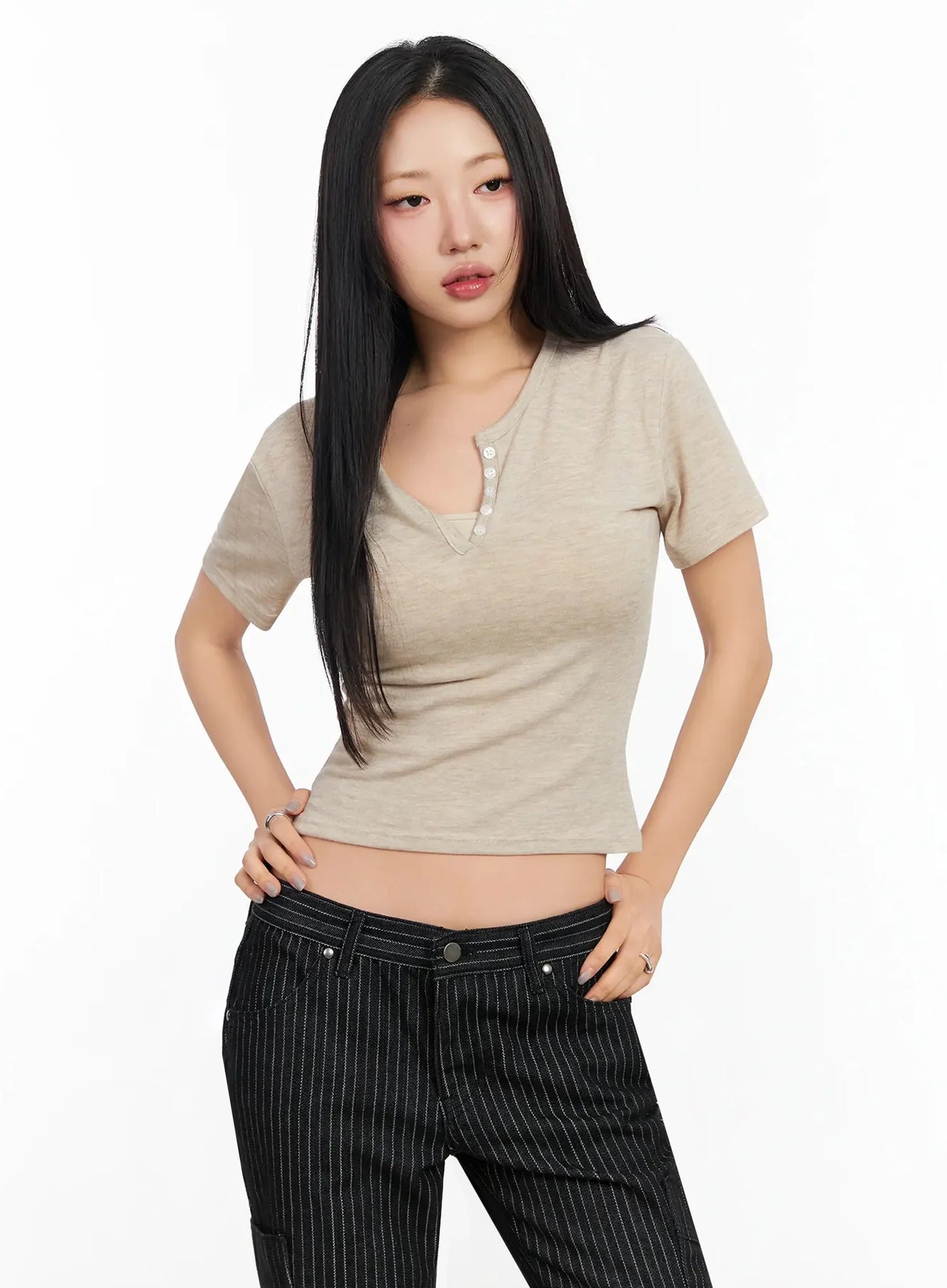 Buttoned Slim Fit T-Shirt CA513