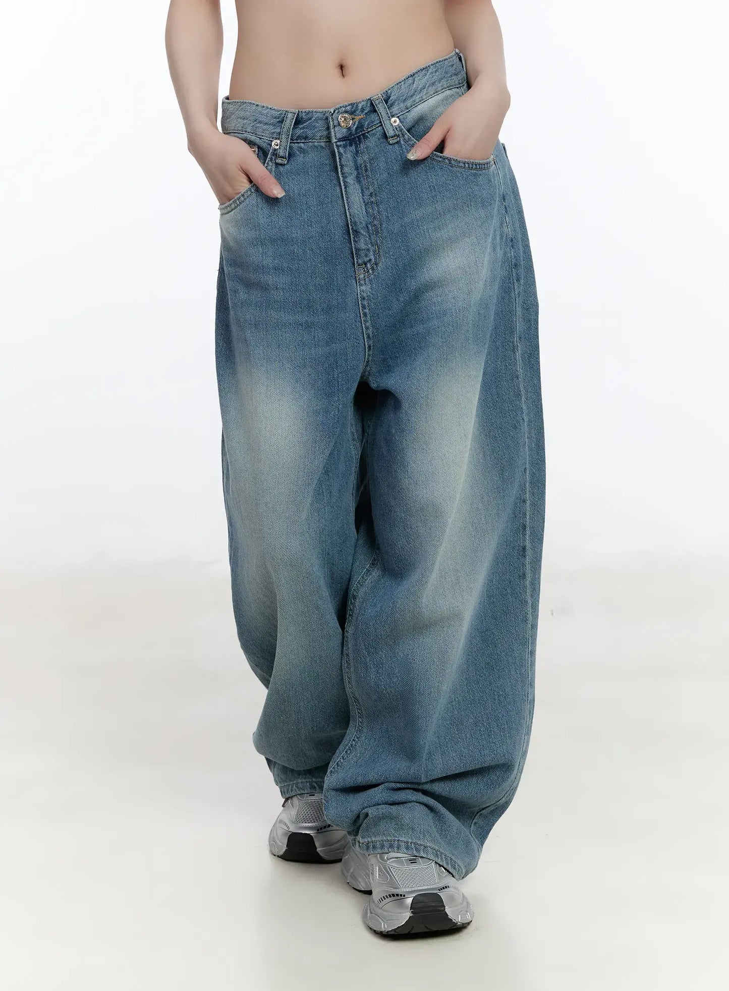 Clar Washed Wide Leg Jeans CA503