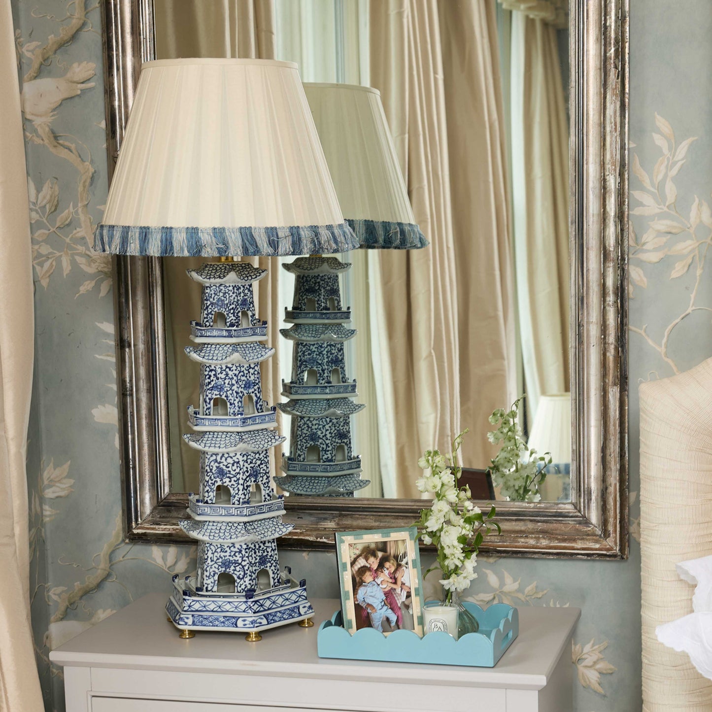 Chinoiserie Pagoda Lamp