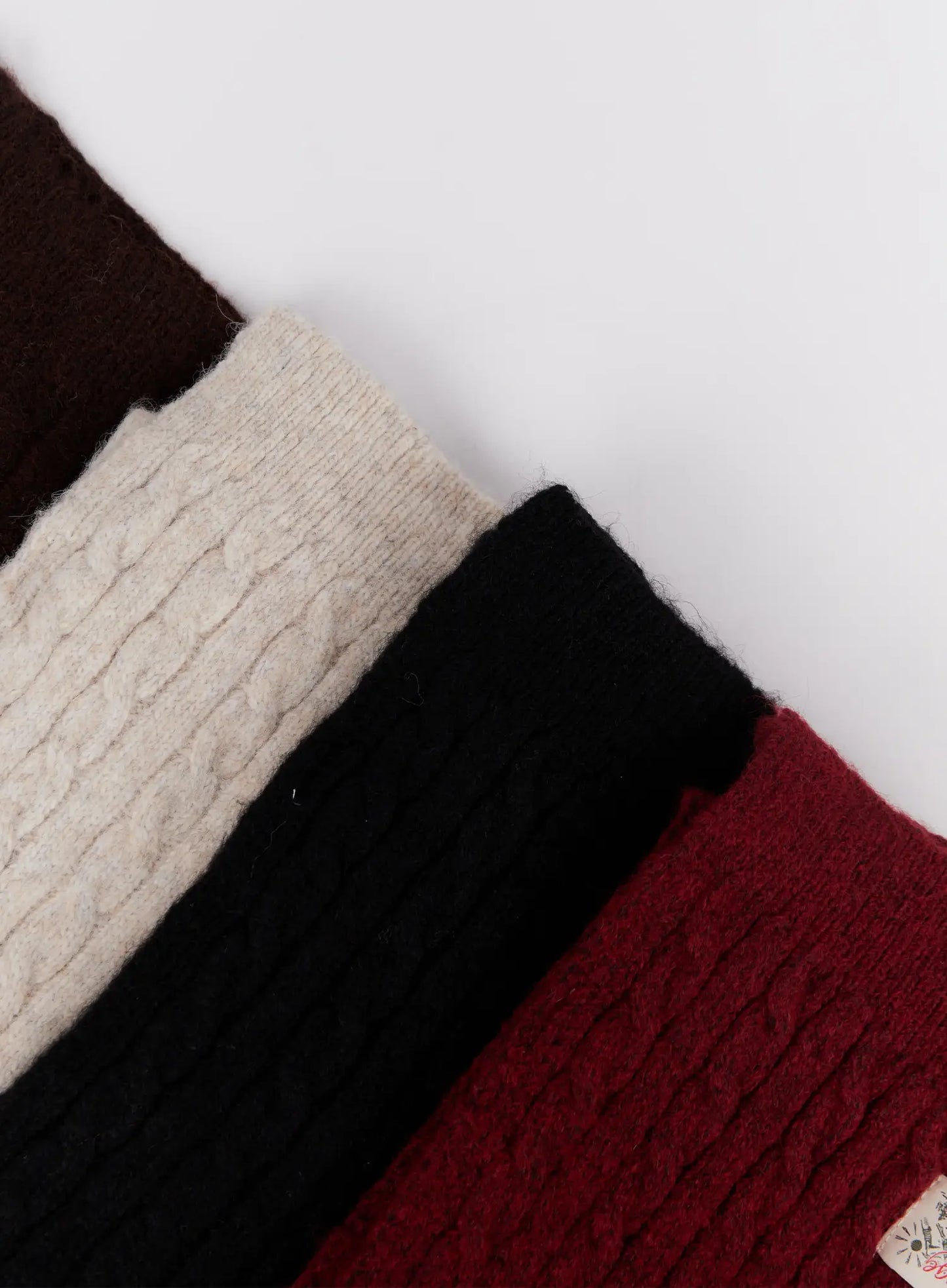 Classic Cable Knit Scarf IN510