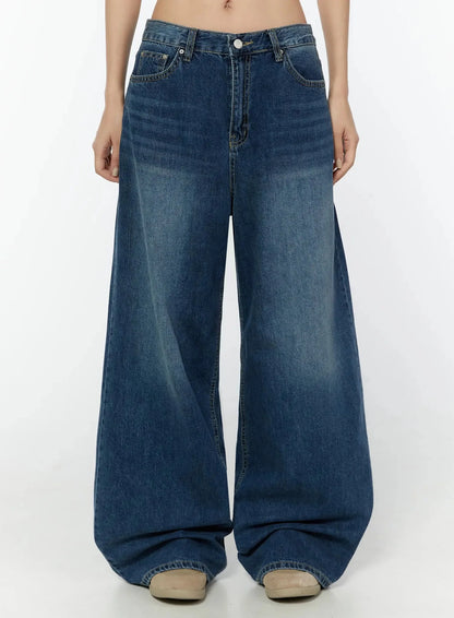 Amos Wide-Leg Washed Jeans IU522