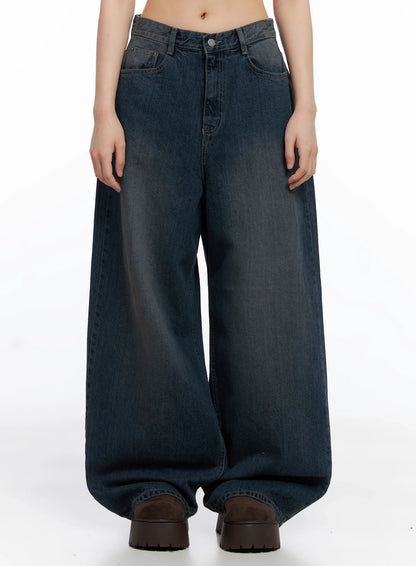 Adelyn Washed Baggy Jeans IS525
