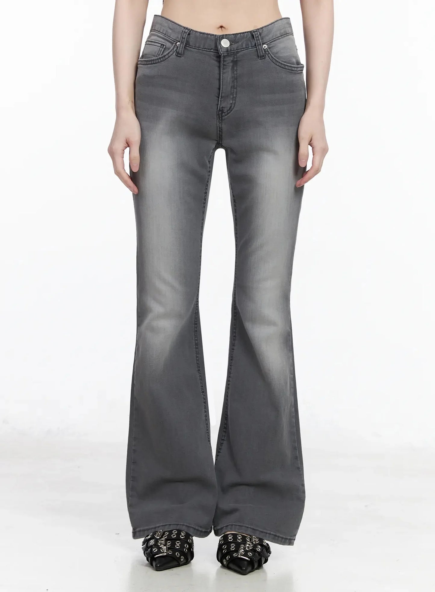 Aiana Slim Fit Bootcut Jeans IY511