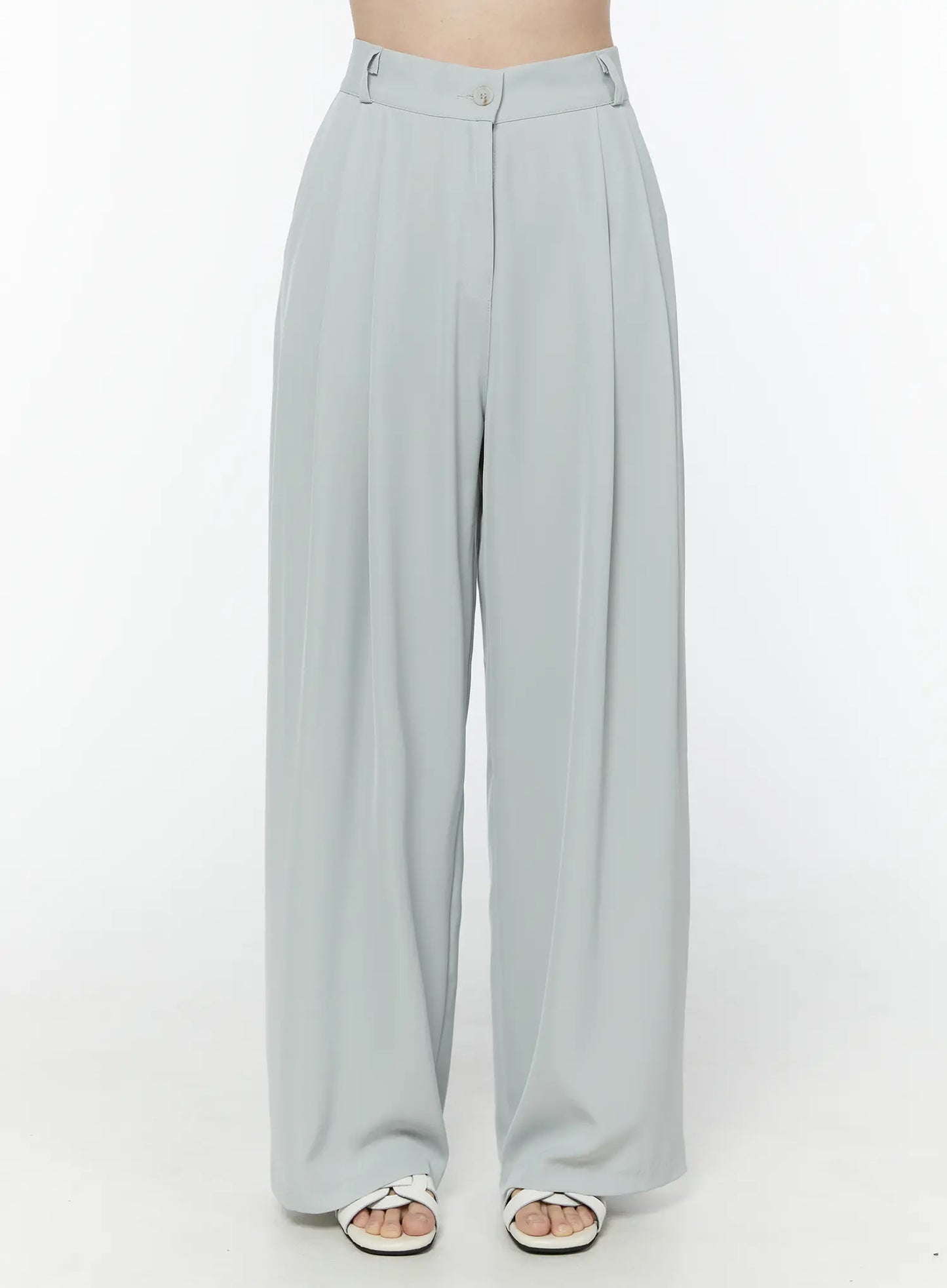 Basic High-Waist Pleated Trousers IU503