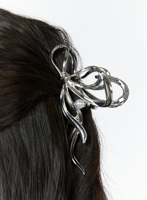 Bow Pearl Detail Claw Clip IY511