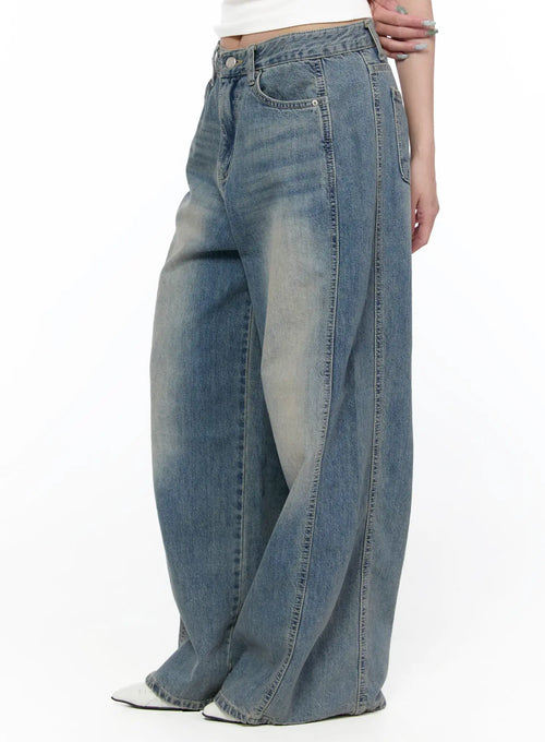 Amoura Wide Leg Washed Jeans CA521