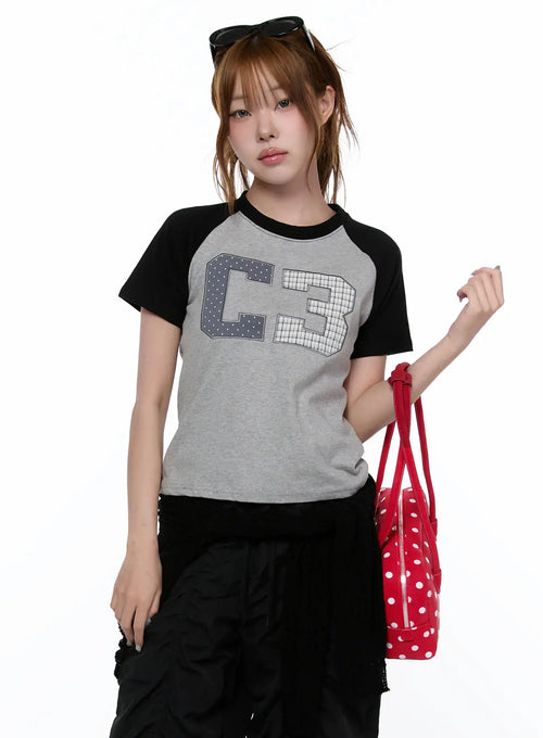Checkered Graphic Short Sleeve Top CA522