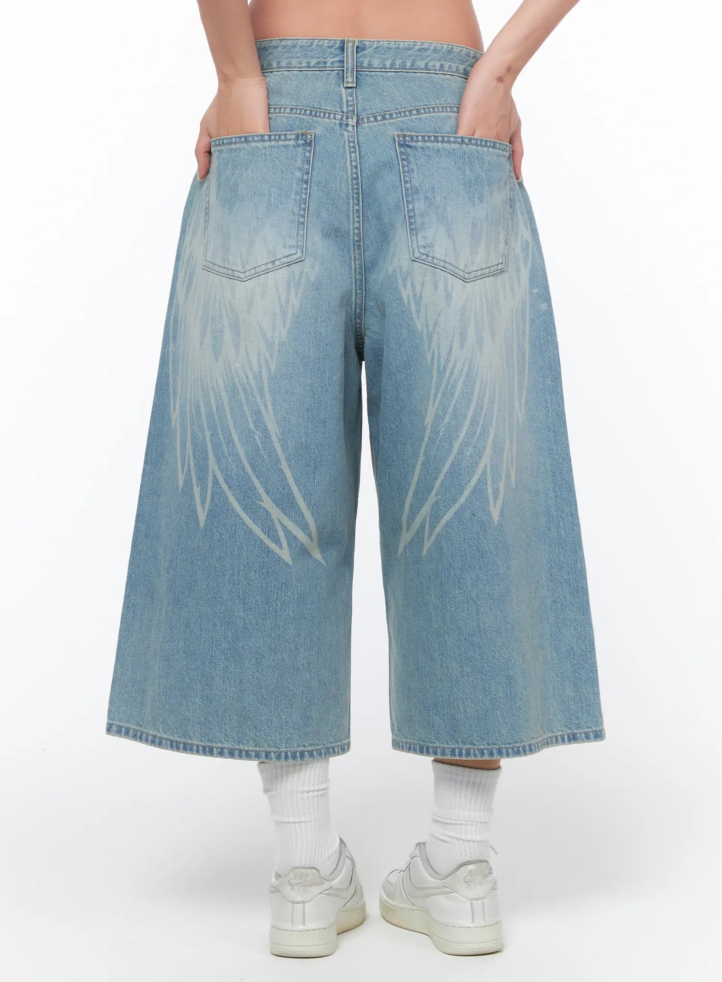 Aolani Angel Wing Bermuda Shorts CA514