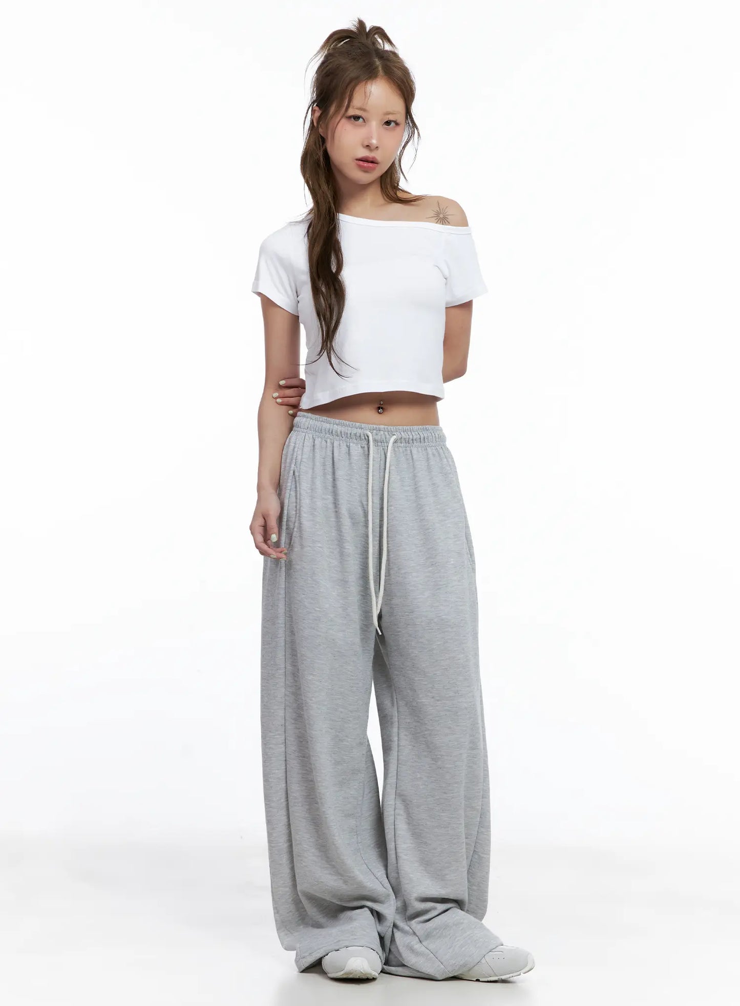 Asymmetric Off-Shoulder Crop Top CL514