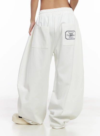Back Pocket Detail White Pants CJ512