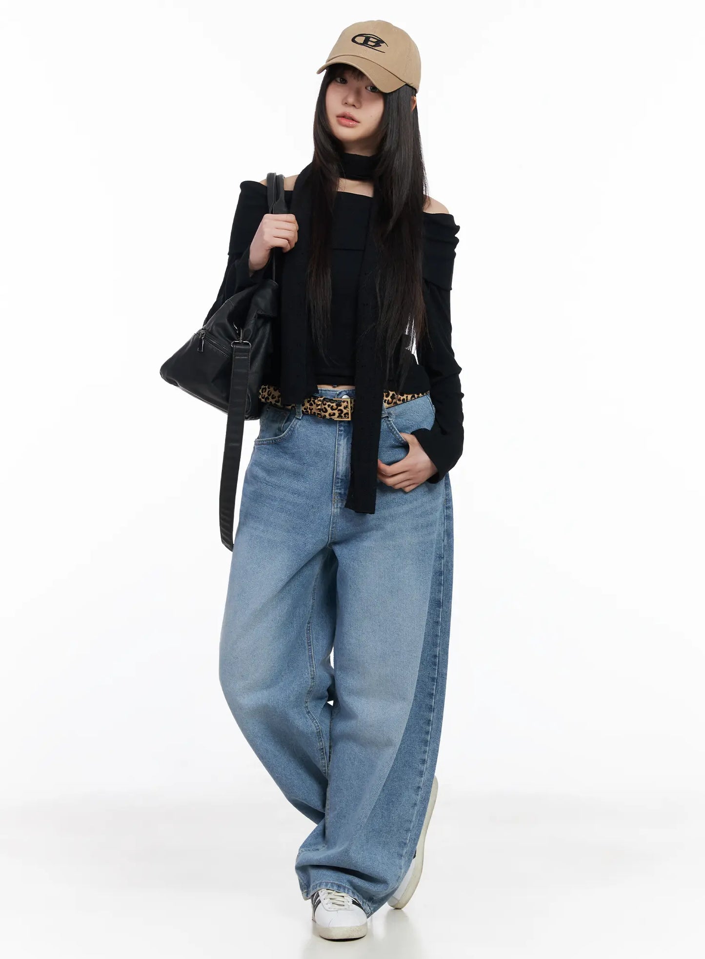 Ariyah High-Waist Baggy Jeans CM512