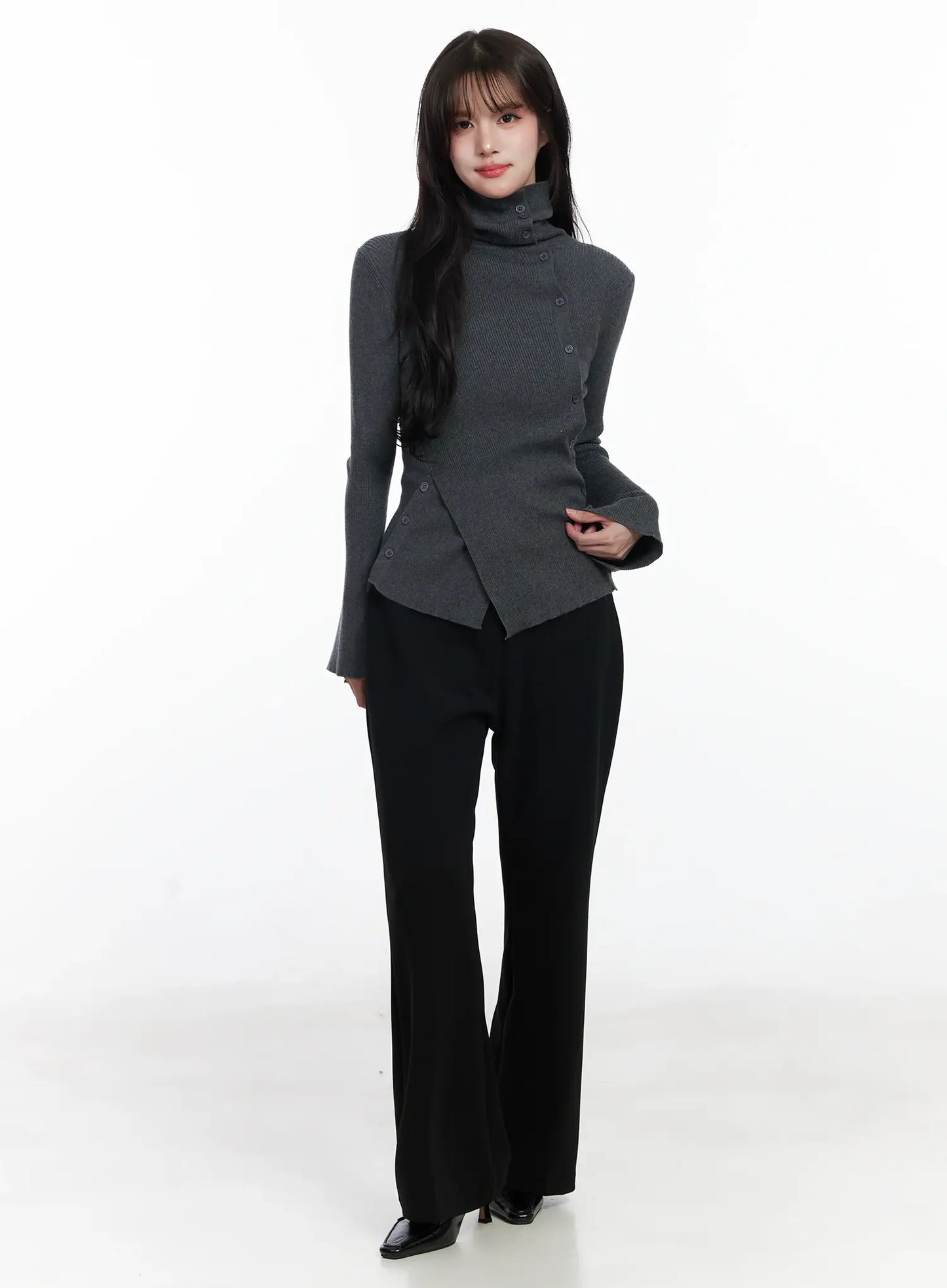 Asymmetric Buttoned Knit Top IJ529