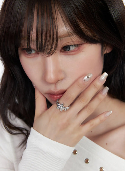 Bold Star Adjustable Ring CF525