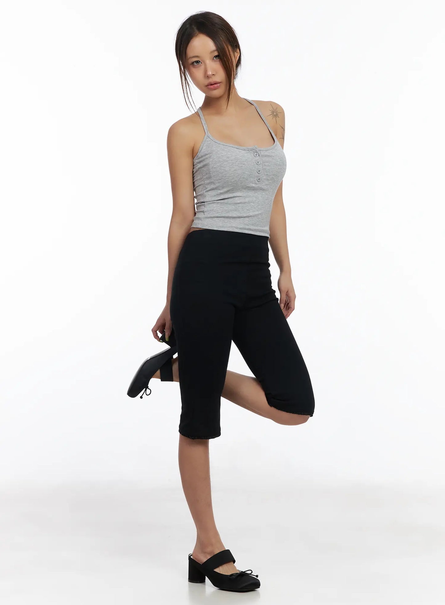 Buttoned Crop Sleeveless Top CM525