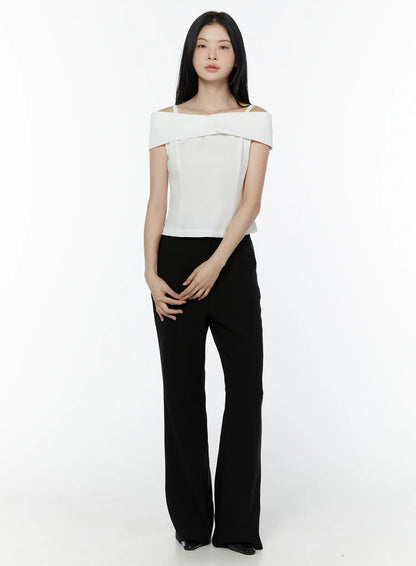 Chic Off-Shoulder Sleeveless Blouse IU503