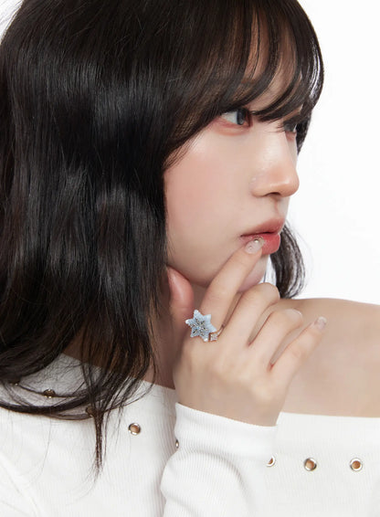 Bold Snowflake Cubic Ring CF525