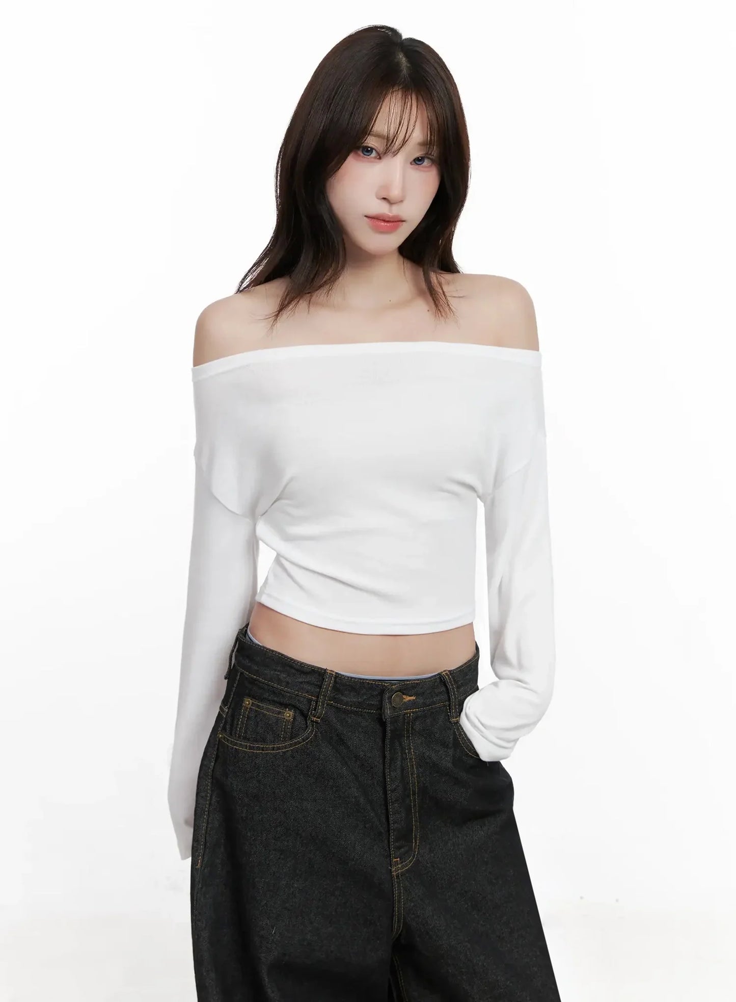 Chic Off-Shoulder Cropped Tee IN514