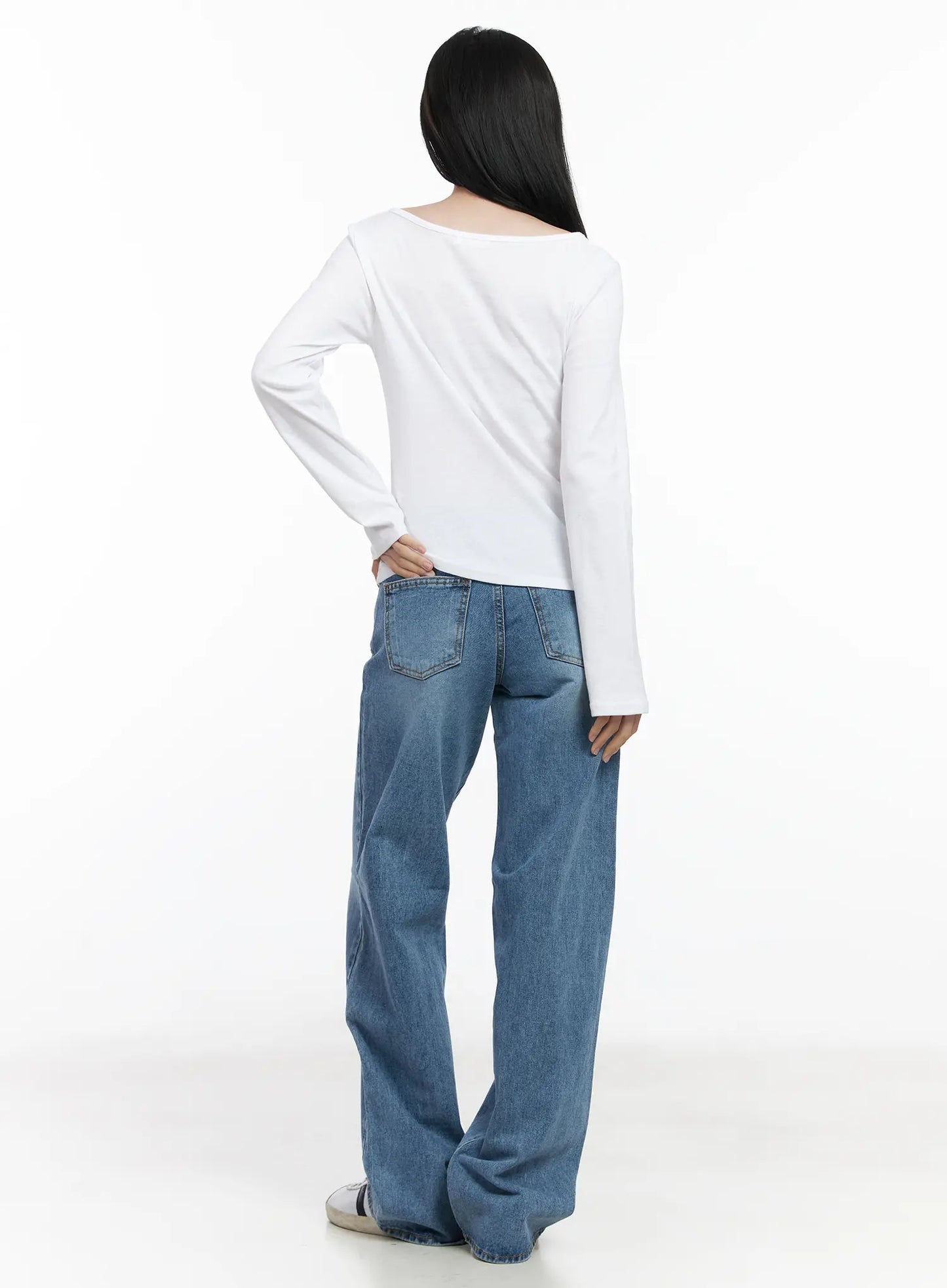 Basic V-Neck Long Sleeve Tee CJ519