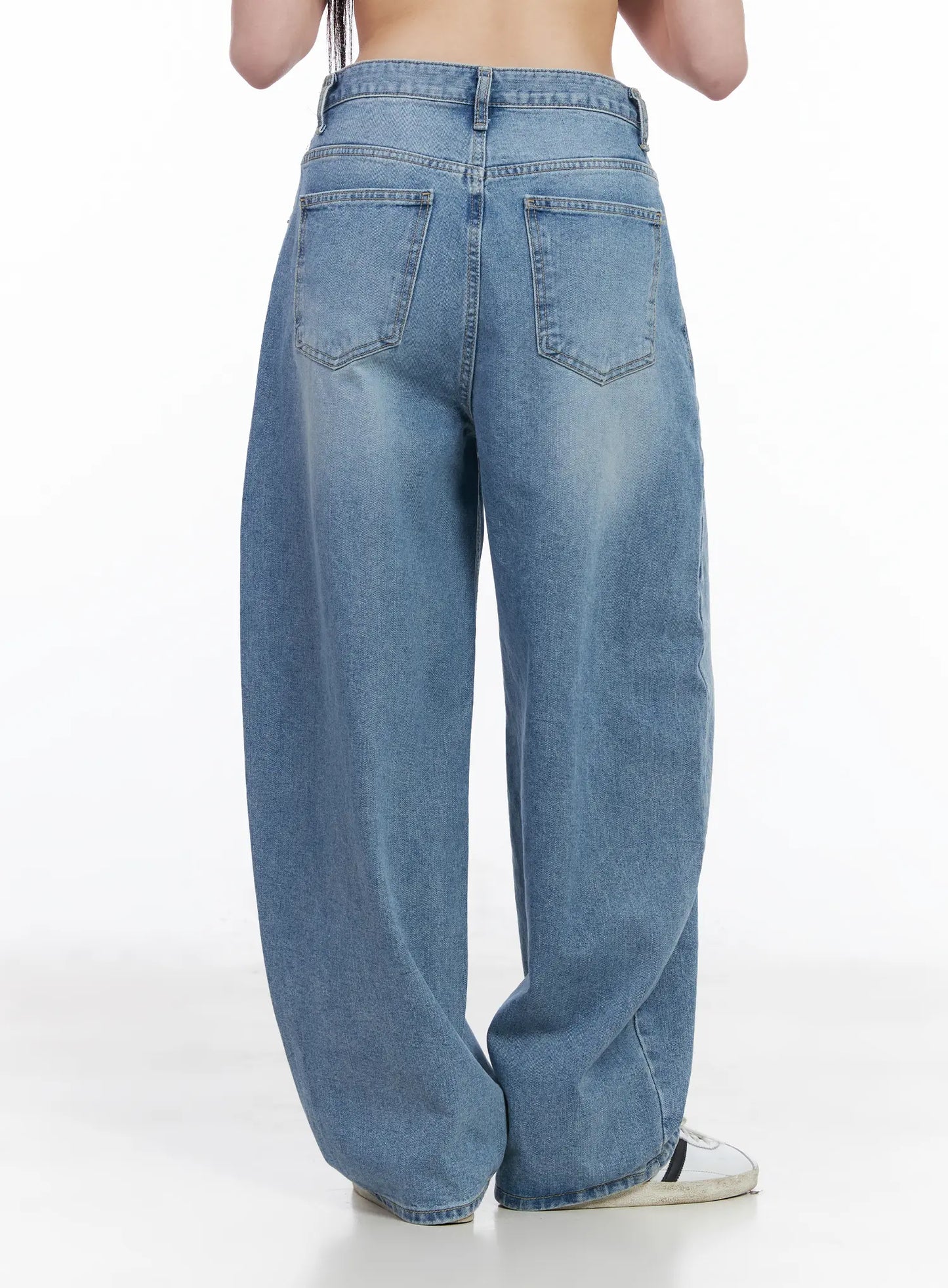 Ariyah High-Waist Baggy Jeans CM512