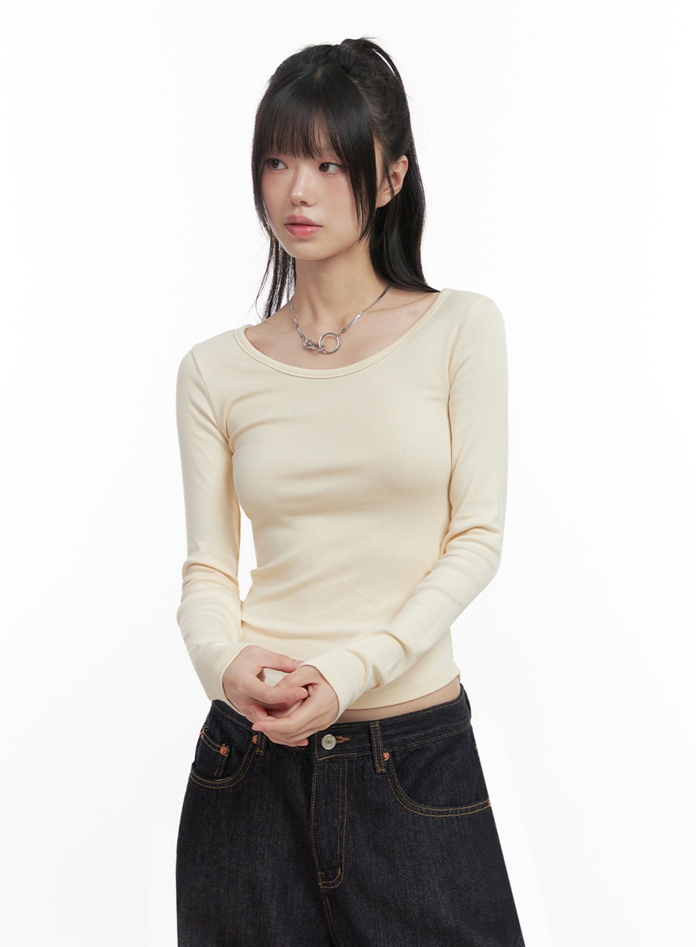 Circle Pendant Choker Necklace IN427