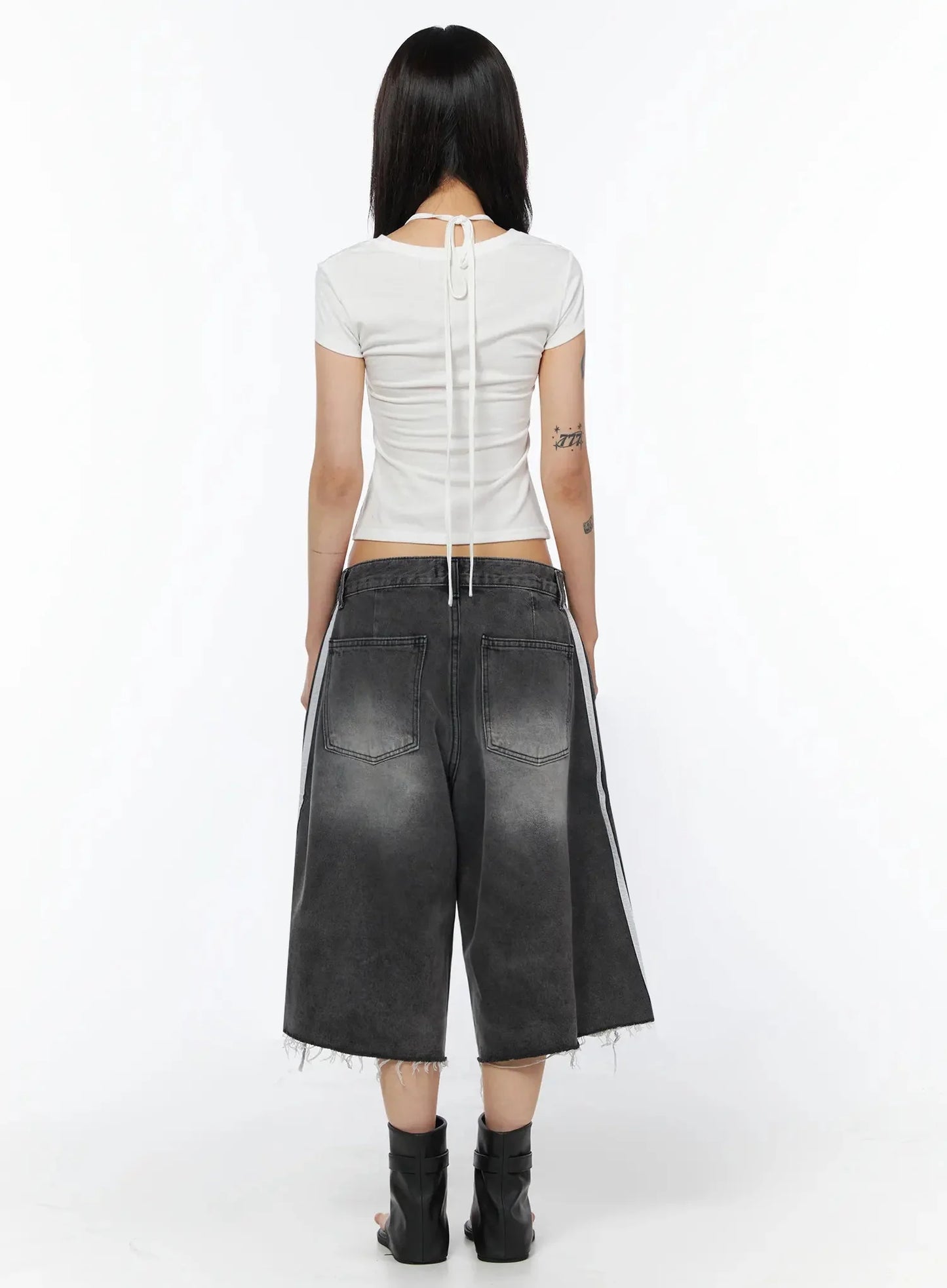 Asymmetric Layered Crop Tee IU509