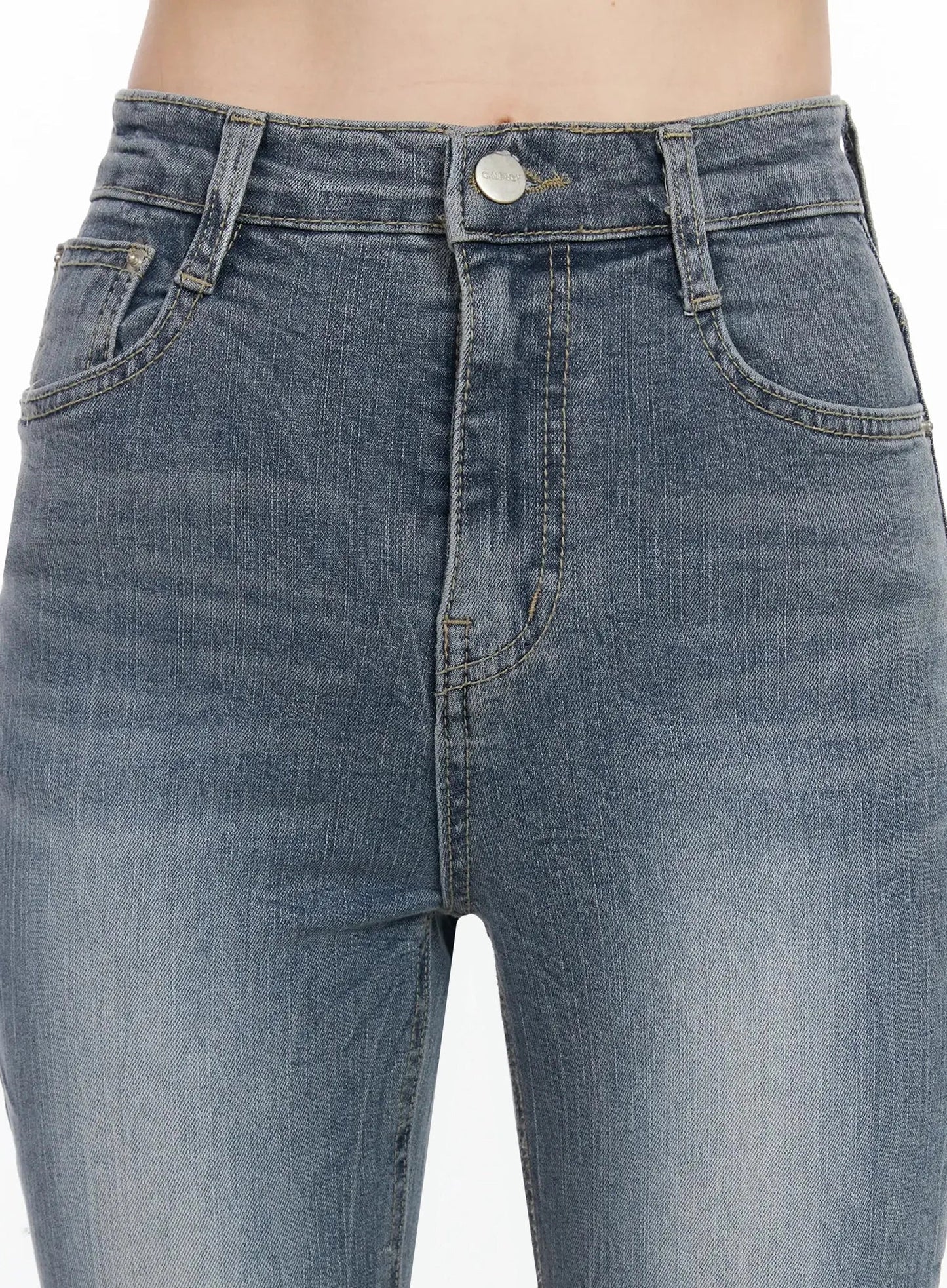 Chlo High-Rise Bootcut Jeans IM523