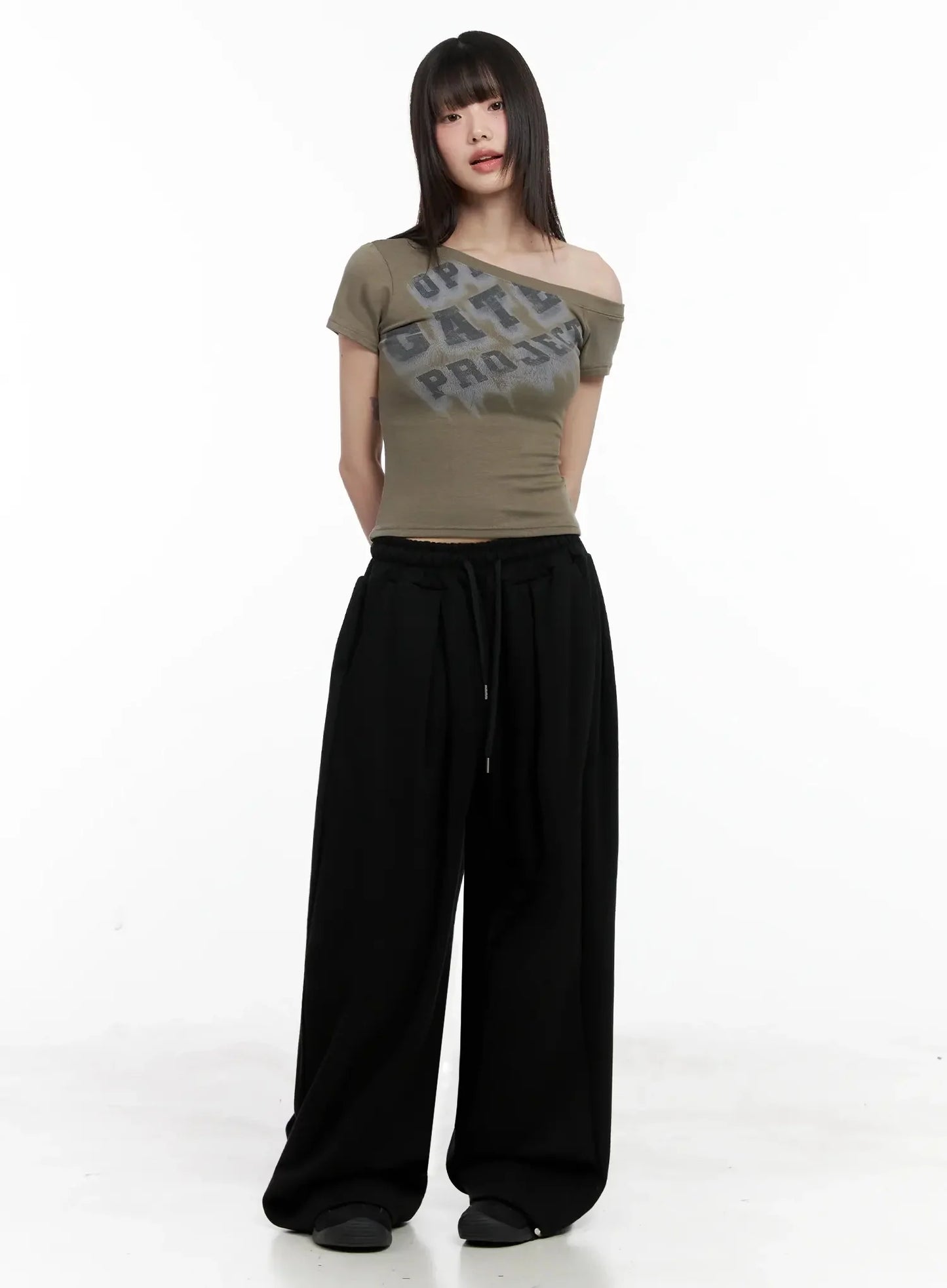 Asymmetric Off-Shoulder Graphic Top IL528