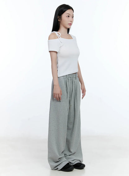 Asymmetric Off-Shoulder Tee CG501
