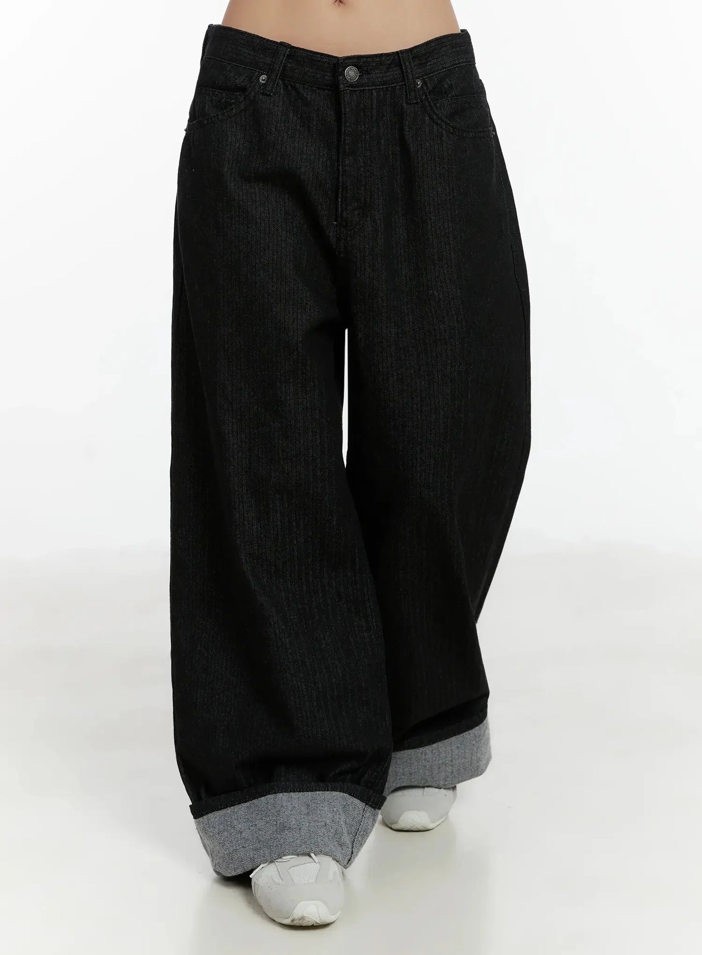 Amyra Baggy Striped Jeans ID525