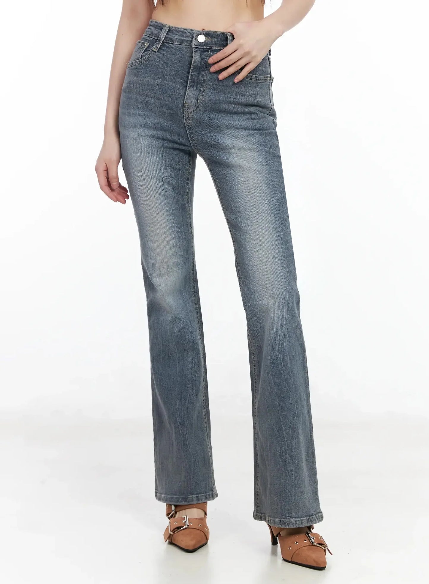 Chlo High-Rise Bootcut Jeans IM523