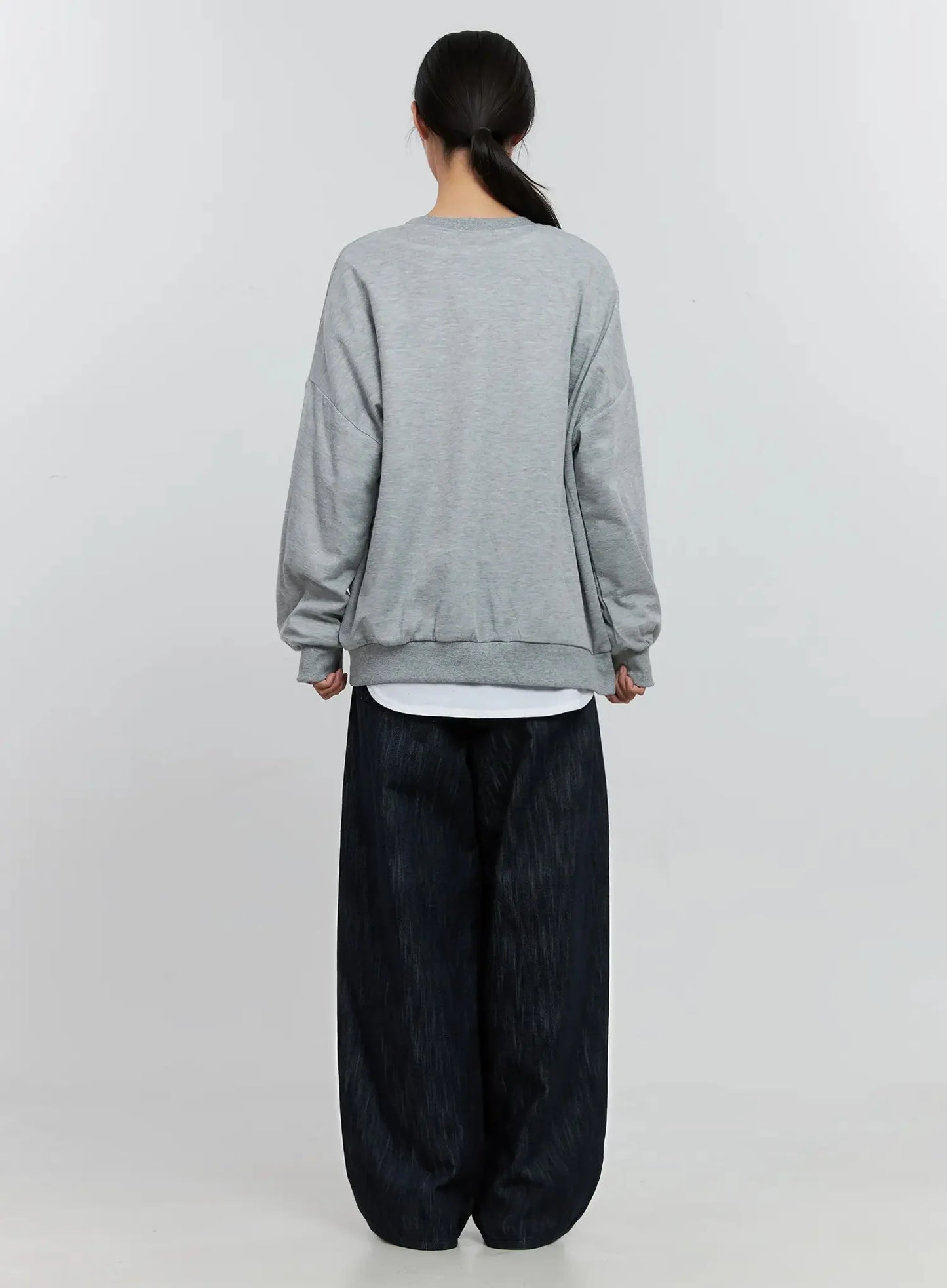 Classic Grey Crewneck Sweatshirt IS516