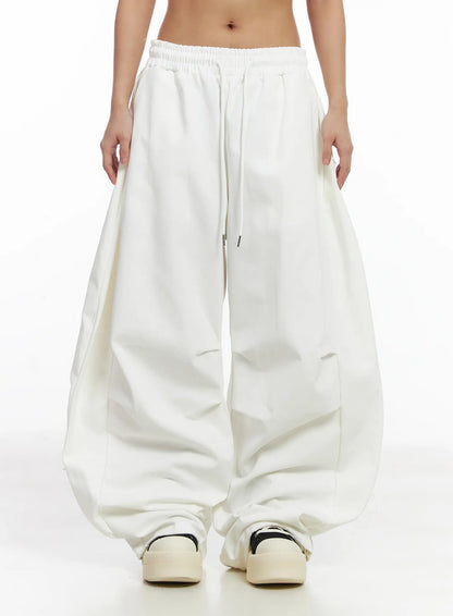 Back Pocket Detail White Pants CJ512
