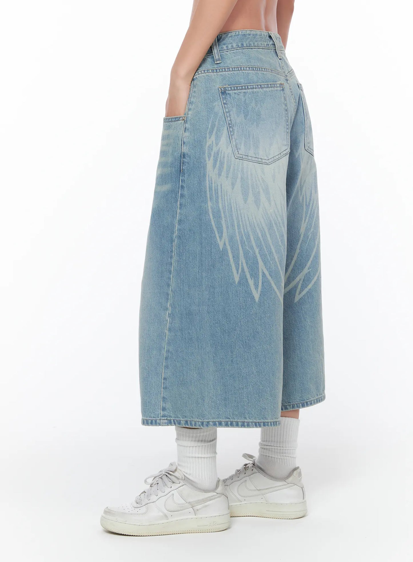 Aolani Angel Wing Bermuda Shorts CA514