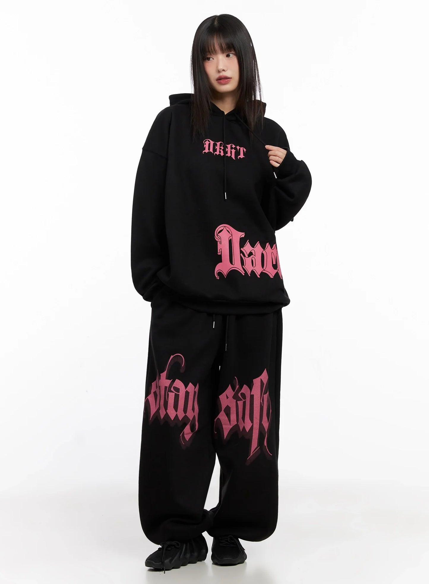 Bold Graphic Sweatpants IN503