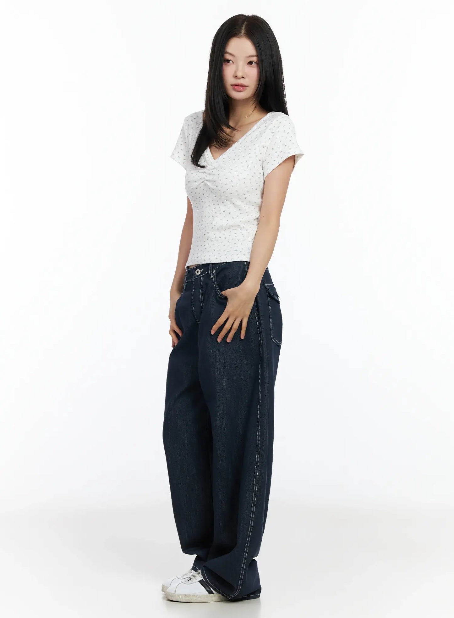 Alaya Semi-Balloon Denim Jeans IM524