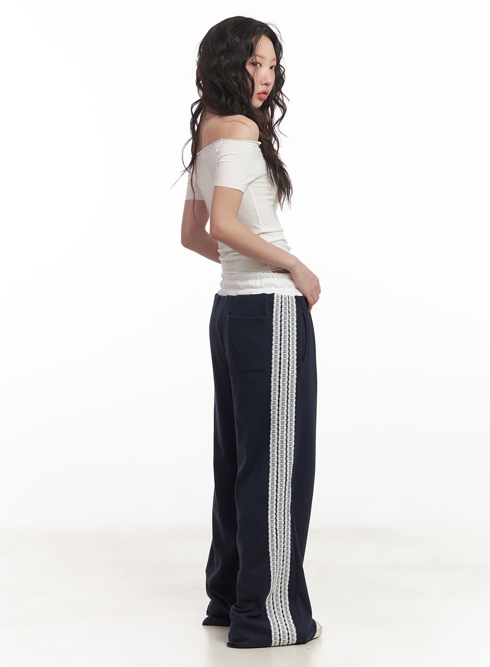 Angel Lace Wide-Leg Trackpants CA521