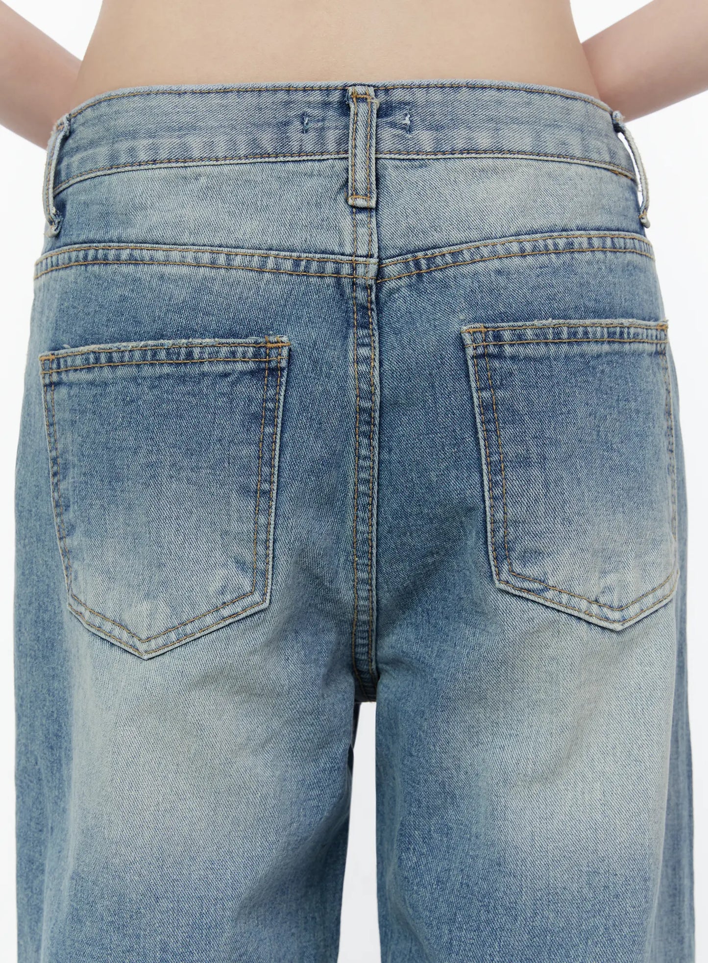 Anouk Vintage Wash Ripped Straight Jeans CU505