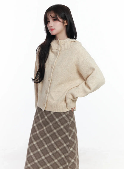 Buttoned Knit Hoodie IJ529