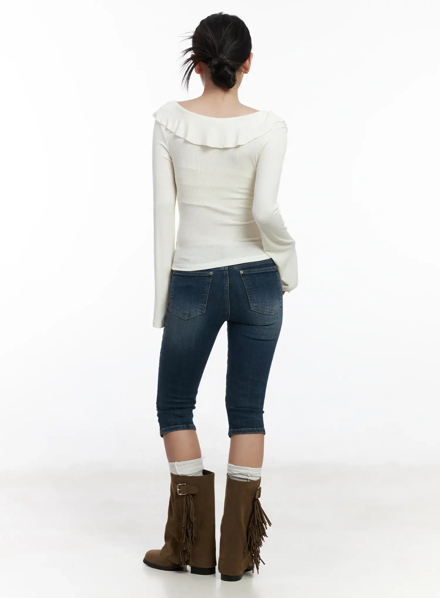 Aviana Low-Rise Capri Jeans CJ530