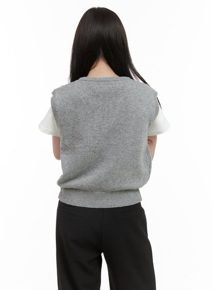 Cable Knit Sleeveless V-Neck Vest OG416