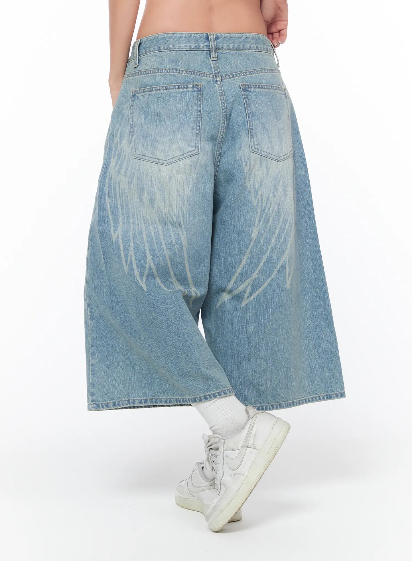 Aolani Angel Wing Bermuda Shorts CA514