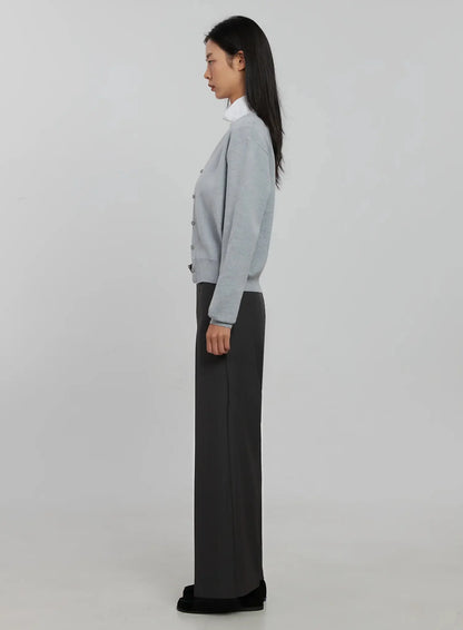 Classic V-Neck Cardigan IJ508
