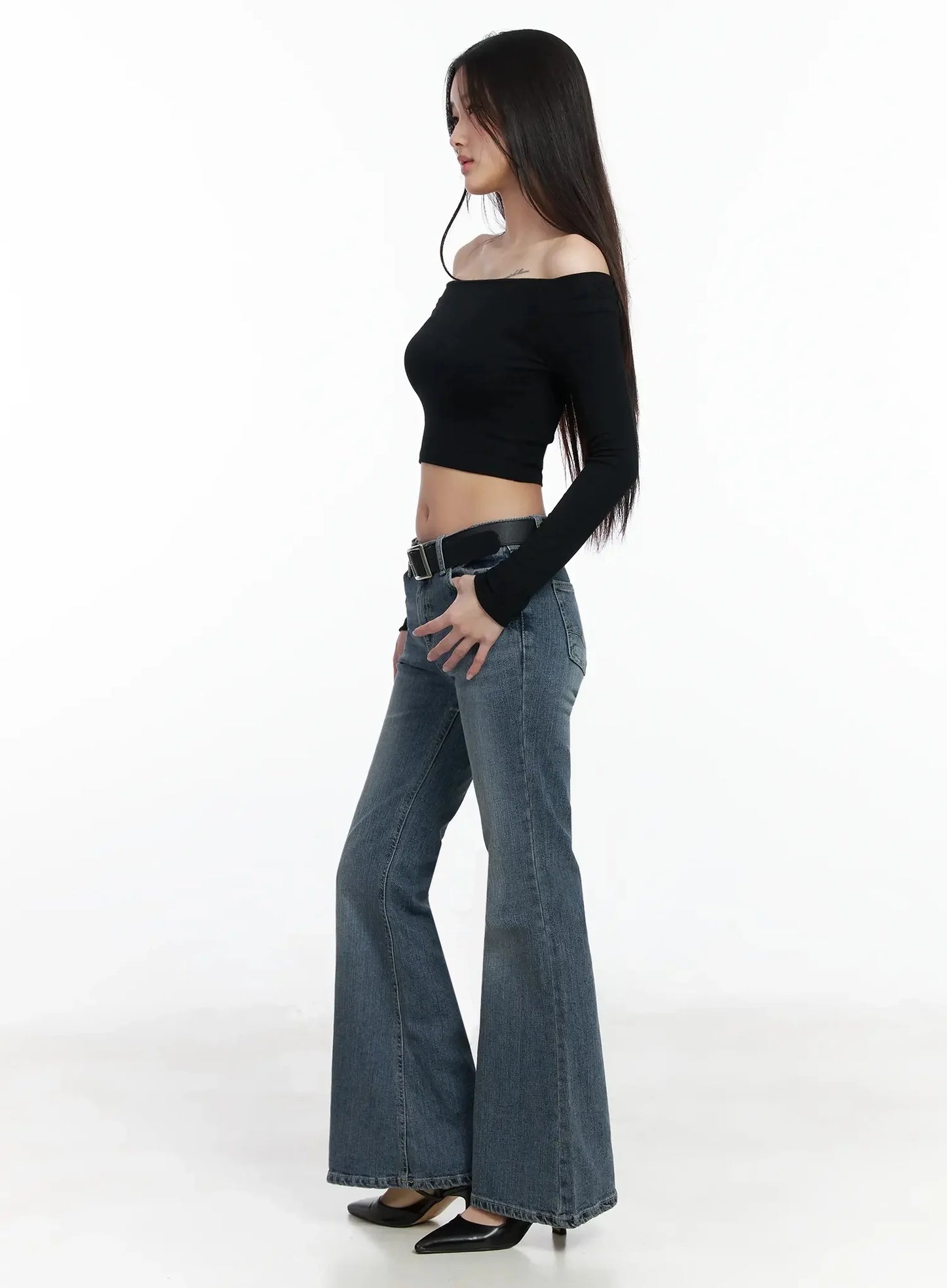 Amaris Low-Rise Bootcut Flared Jeans IM503