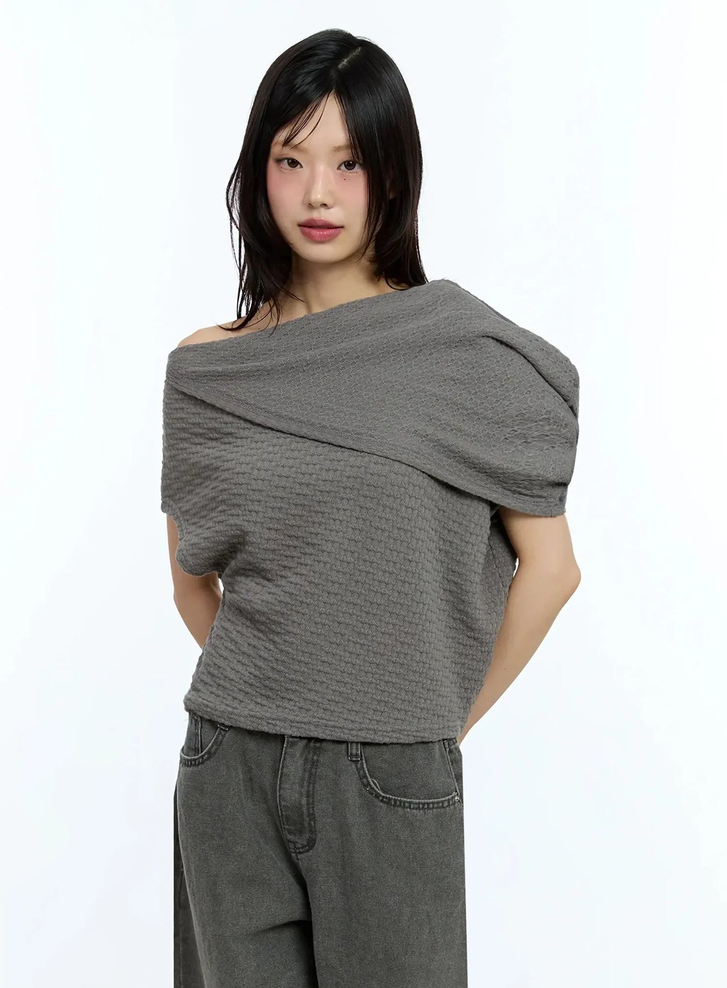 Asymmetric One-Shoulder Loose-Fit Top IU525