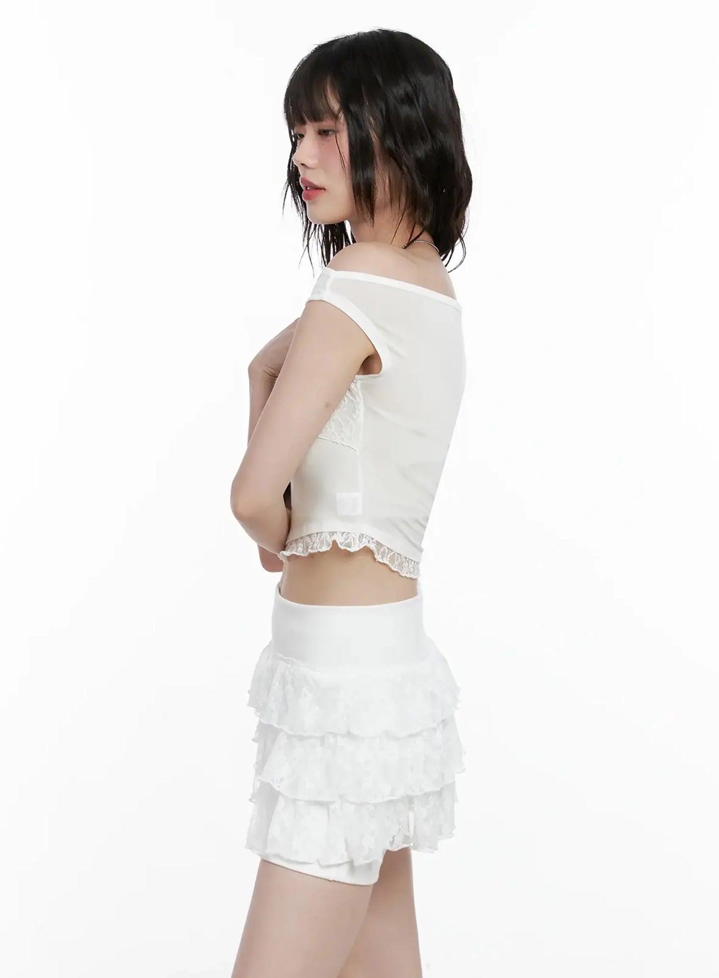 Asymmetric Off-Shoulder Lace-Trim Top IL531