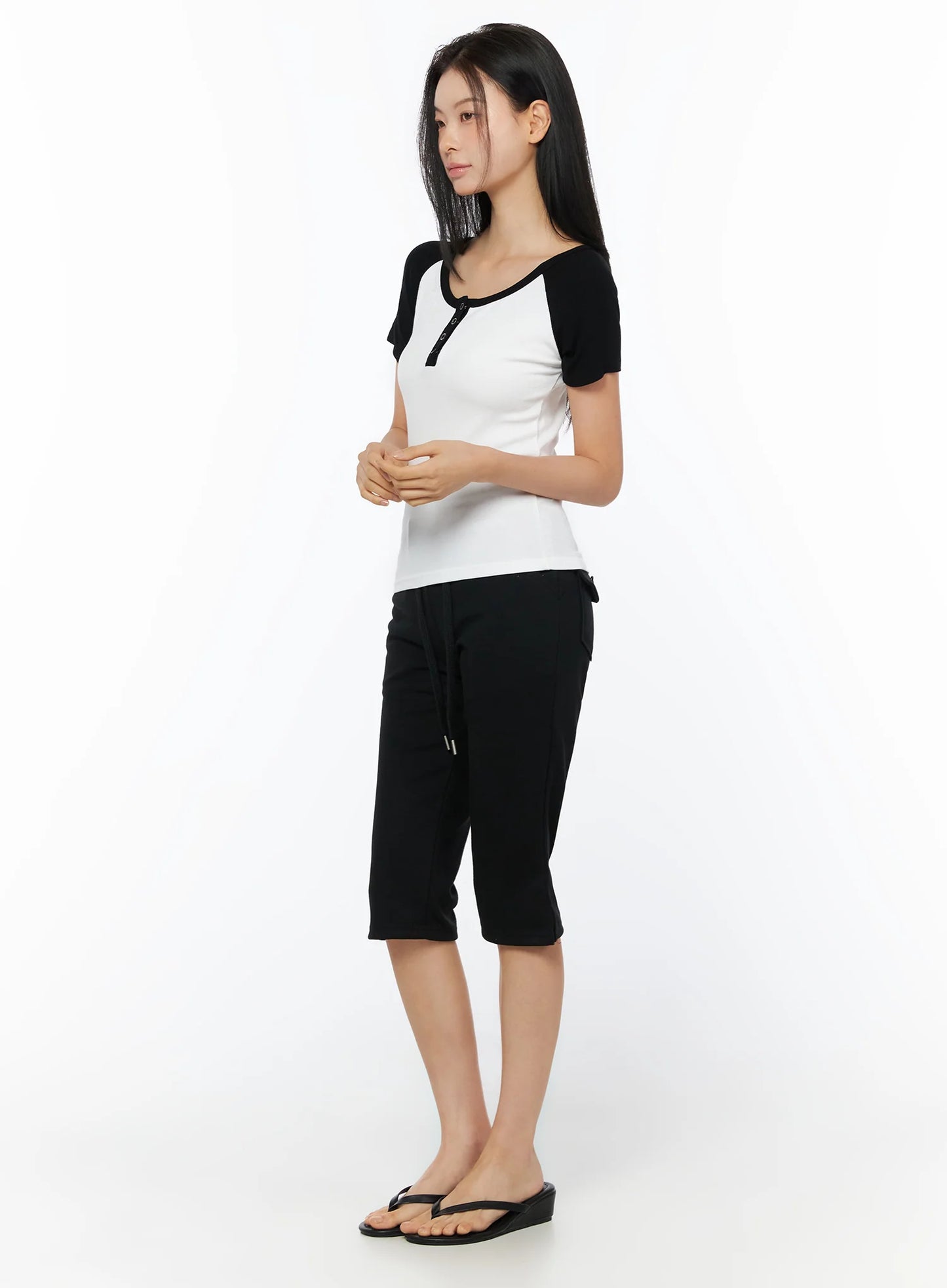 Capri Slit Pocket Pants IU516
