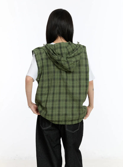 Checkered Hooded Vest CA506