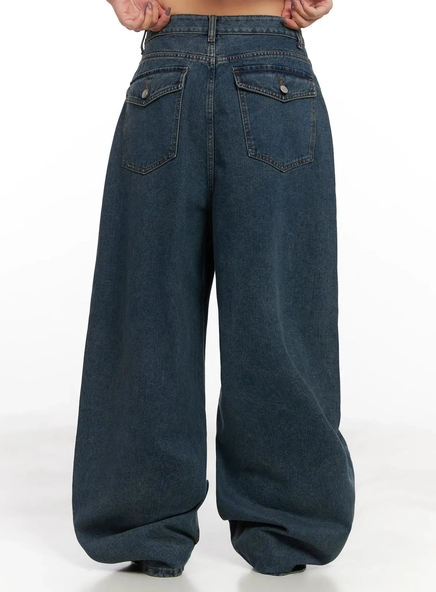 Aleena Mid-Wash Baggy Jeans IN528